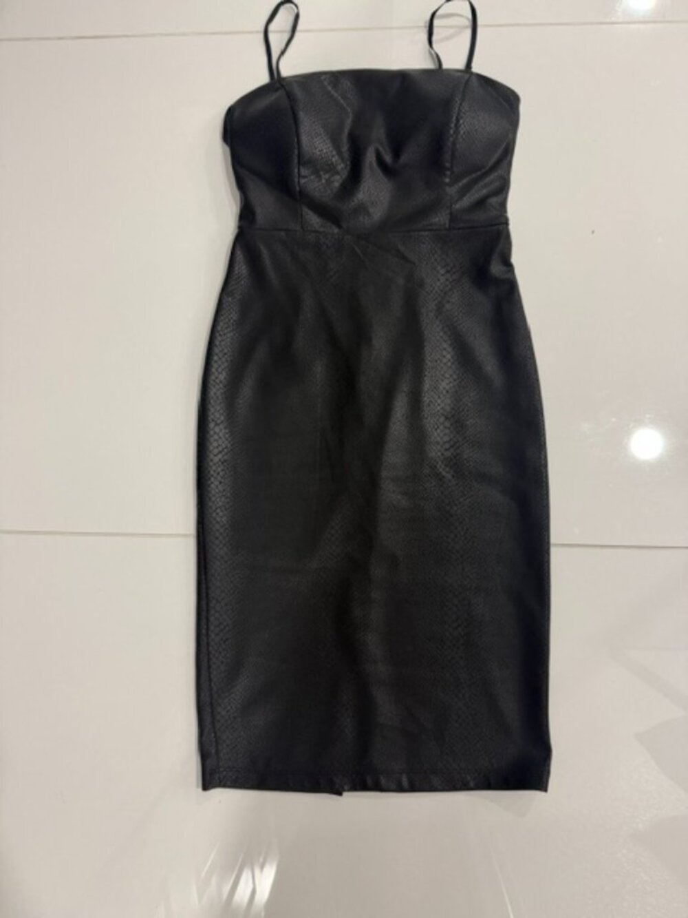 Bebe XS Black Faux Leather Snakeskin Bodycon Knee-Length Dress Spaghetti Strap